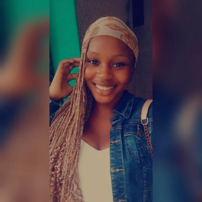 Mackenzie_B, 20