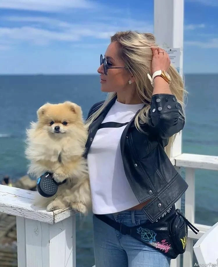 Iryna, 32