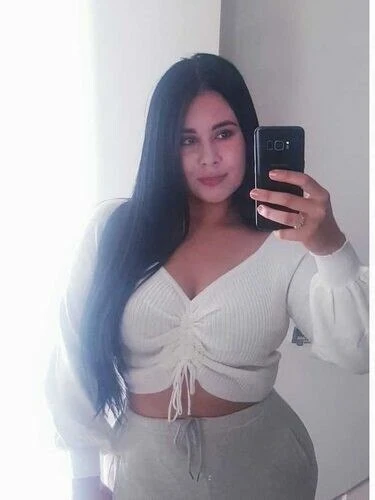 MoonMoon, 23