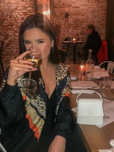 Sofia, 24