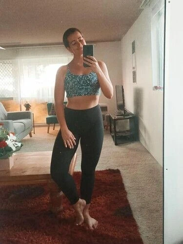 Spanish Queen, 25