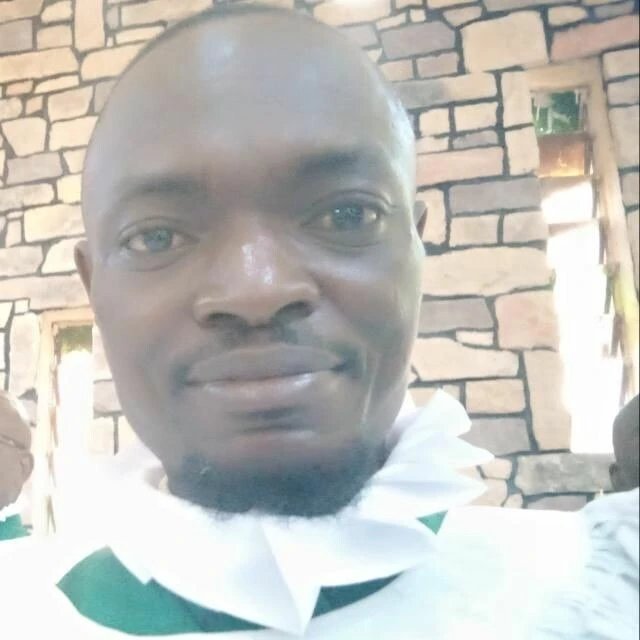 MandyJacobson_Fay, 37